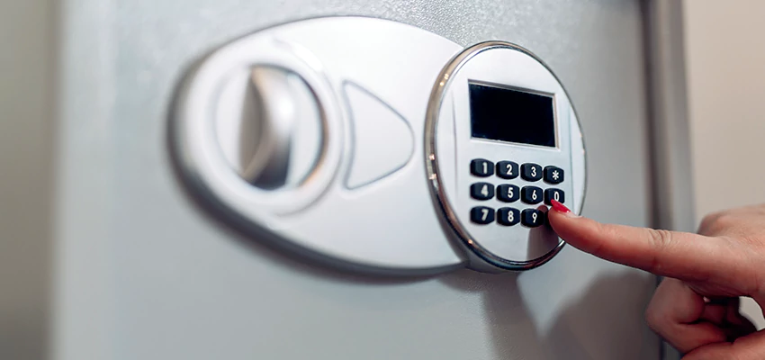 Jewelry Safe Cracking in Escondido, California